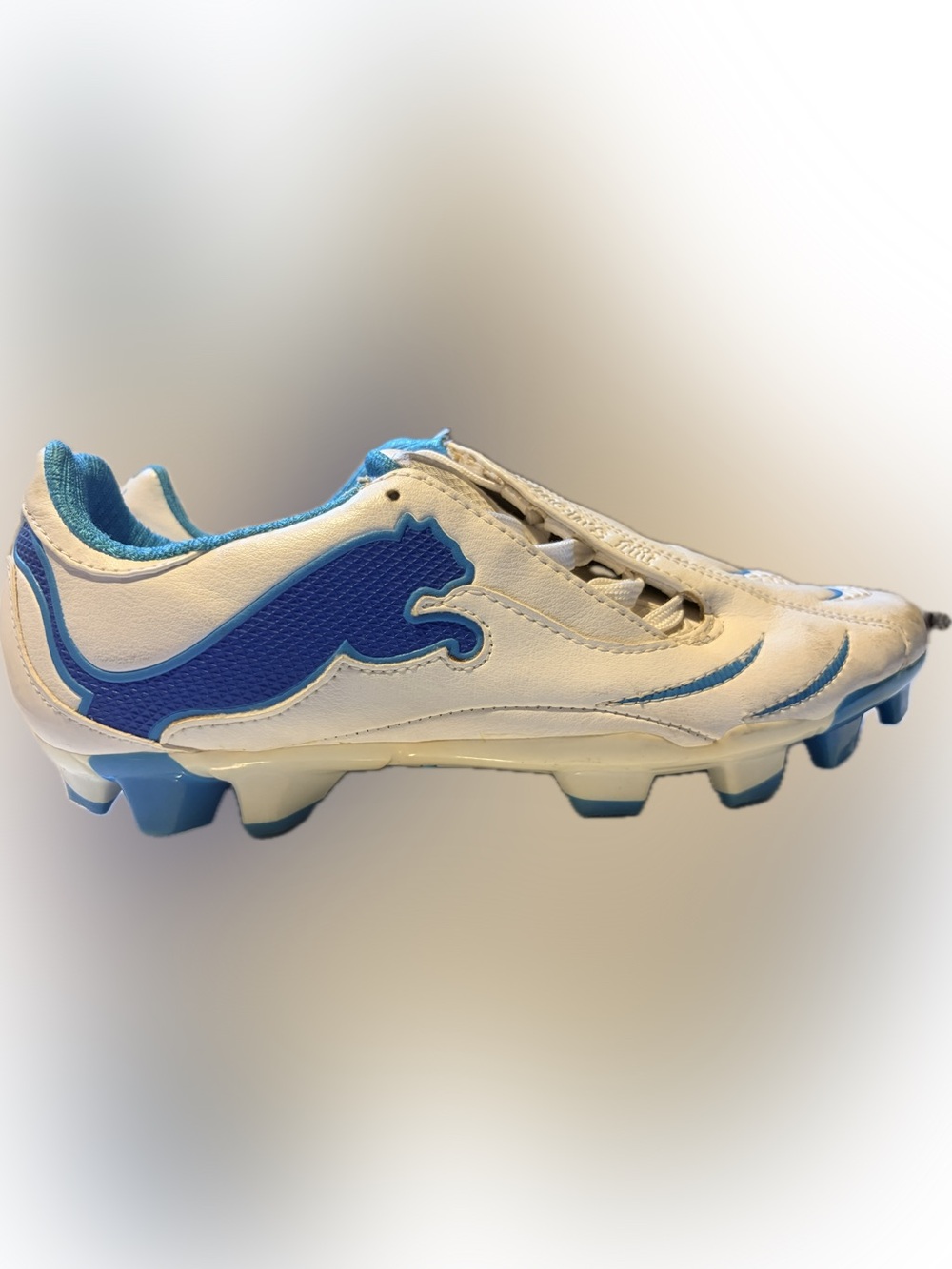 Puma White and Blue women’s Soccer Cleats